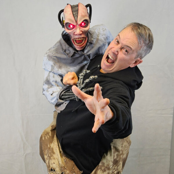 Cyborg Zombie Puppet Premium - Image 10