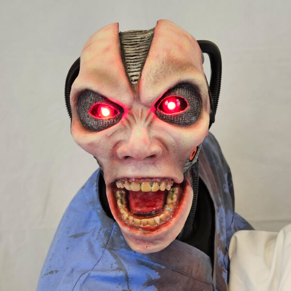 Cyborg Zombie Puppet Premium - Lab Version - Image 9