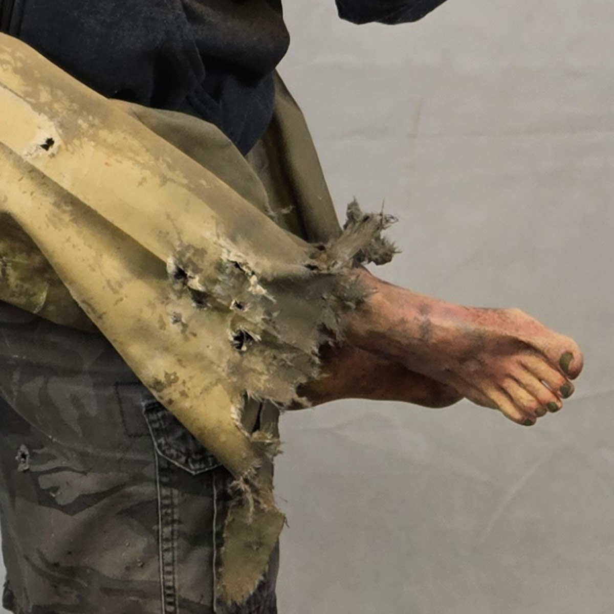 Make-Over Molly Zombie Puppet - Image 6