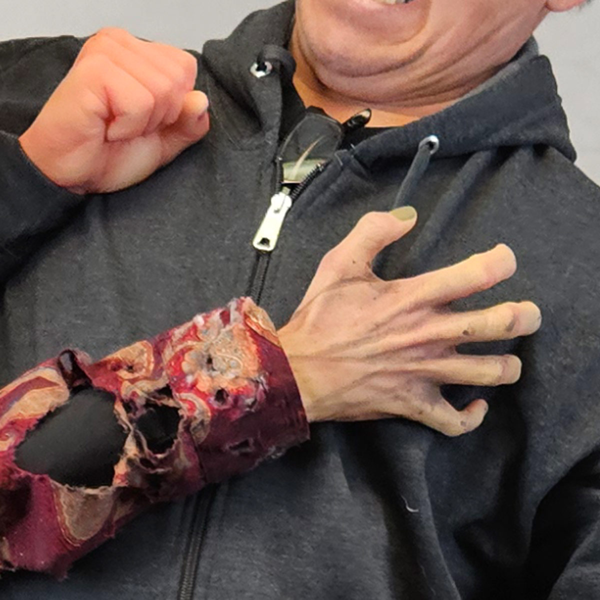 Make-Over Molly Zombie Puppet - Image 7